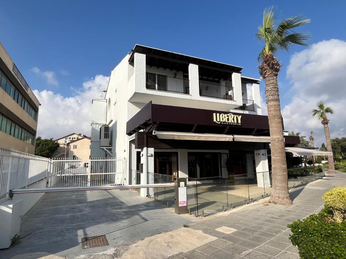 Papho'S Mare Apts Paphos Eksteriør billede